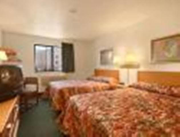 Super 8 By Wyndham New Stanton Quarto foto